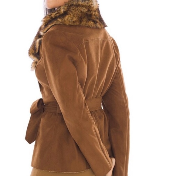 Chico’s 2 Faux Suede Faux Fur Collared Double-breasted jacket - Picture 3 of 8